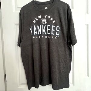 New York Yankees tshirt
